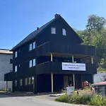 Sentral, Stor I 2 Etg Inntil 4 Pers Appartement *