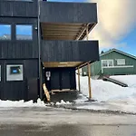 Sentral, Stor I 2 Etg Inntil 4 Pers Appartement Svolvær