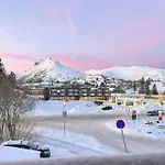 Appartement Sentral, Stor I 2 Etg Inntil 4 Pers *