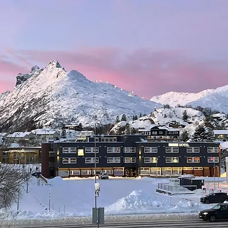 Mountain View, 2 Bedrooms, Svolvaer, Lofoten *
