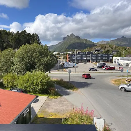 公寓 Mountain View, 2 Bedrooms, Svolvaer, Lofoten 斯沃尔韦尔