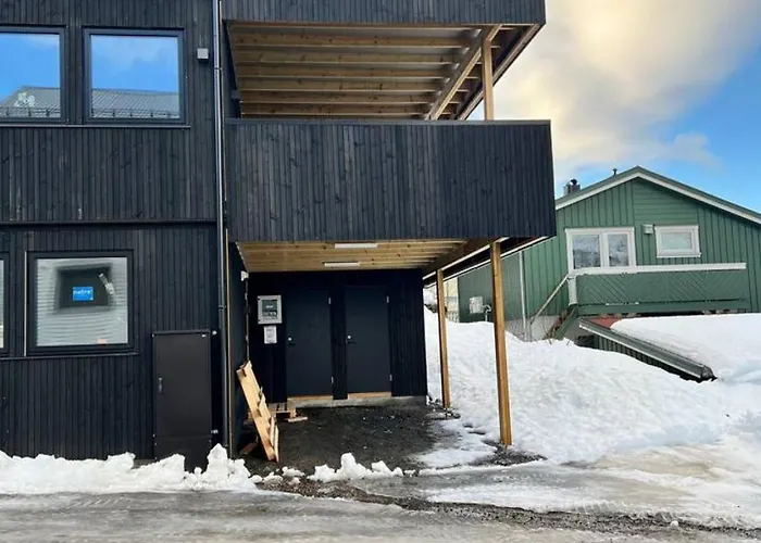 Sentral, Stor I 2 Etg Inntil 4 Pers Apartamento Svolvær