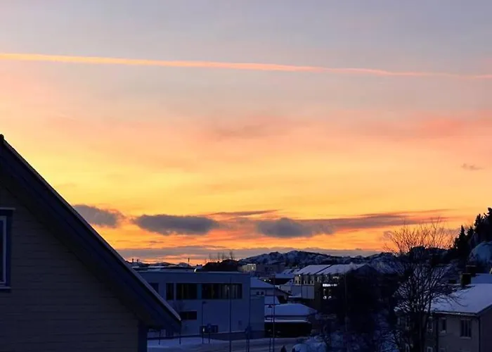 Sentral, Stor I 2 Etg Inntil 4 Pers Apartment